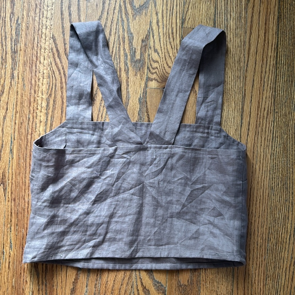 Vitamin A Tallows Linen Crop Top - Picture 5 of 5
